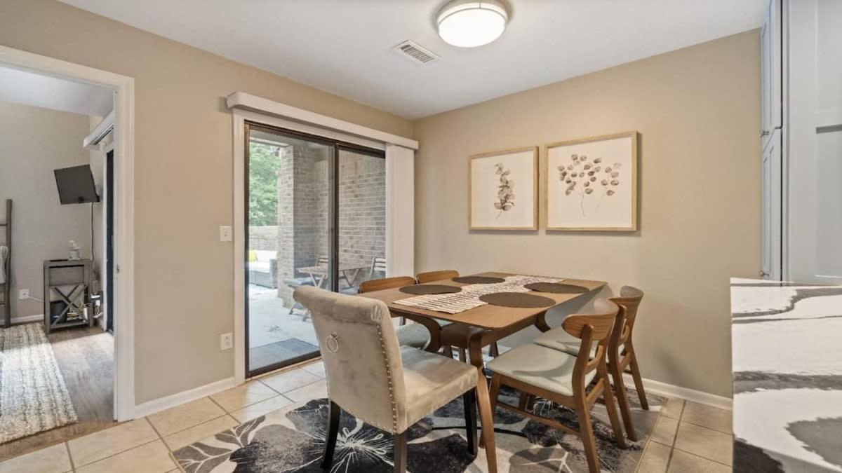 Holiday home Gorgeous 2 Bedroom Near Carowinds - Patio - Pool
